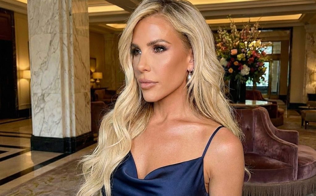 Tracy Tutor Neck & Facelift